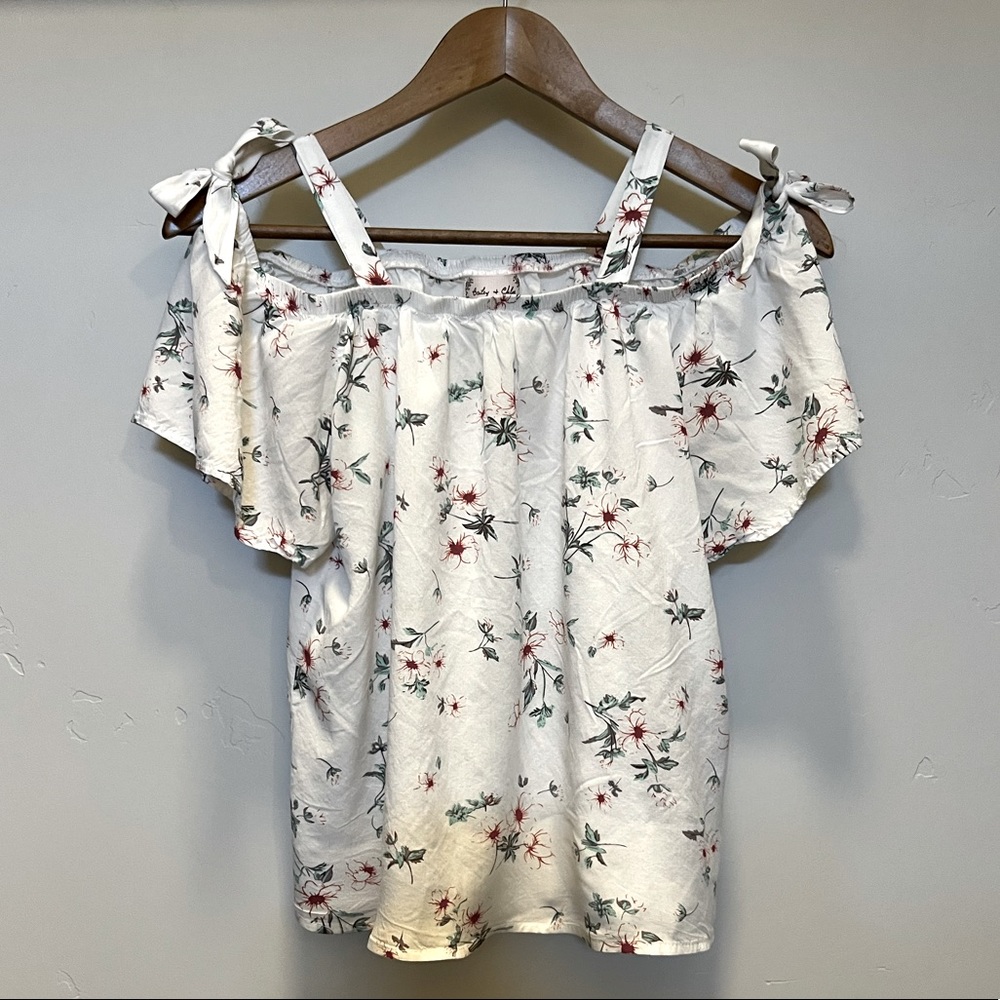 White Floral off the Shoulder Blouse